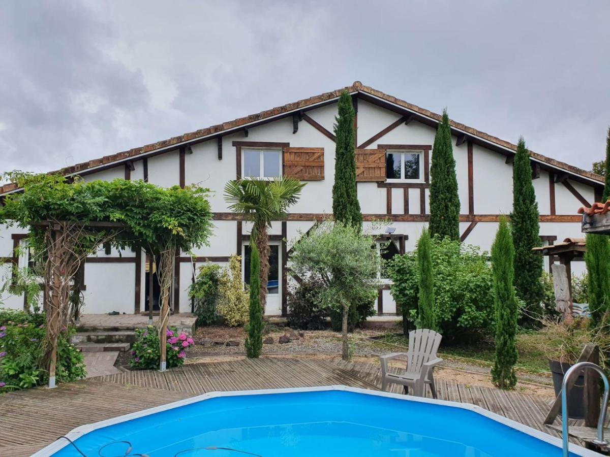 Villa La Landaise à Sainte-Eulalie-en-Born Extérieur photo